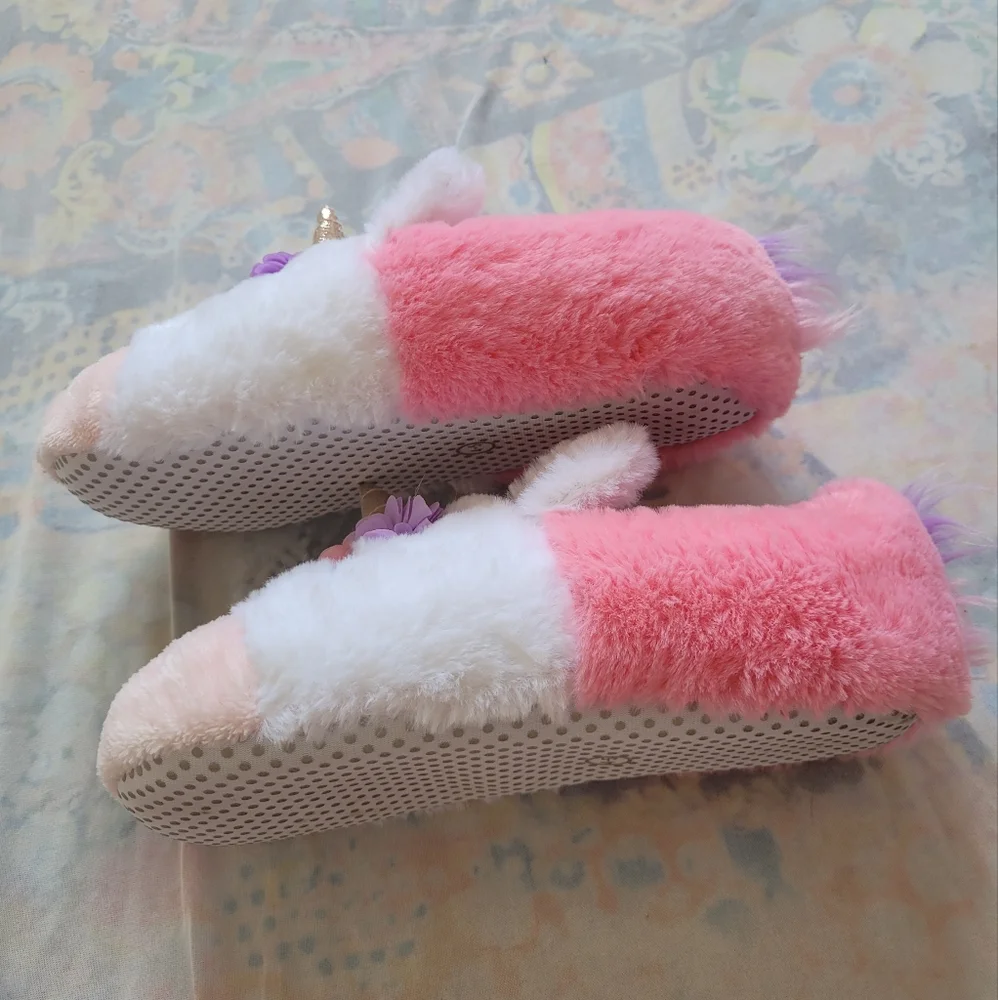Girls Unicorn Slippers Size 4-5